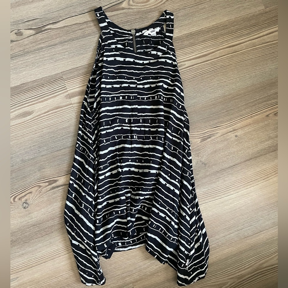 Vans Black and White Patterned Top